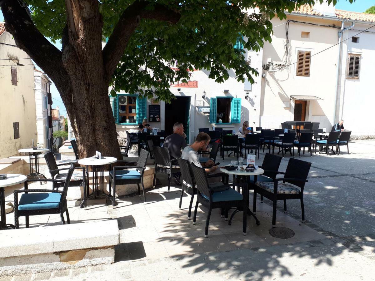 Apartments Anicic Coric Omišalj Dış mekan fotoğraf